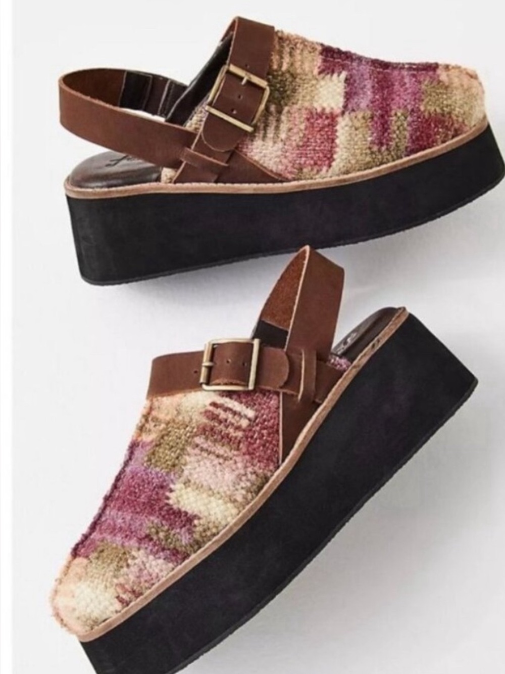 Gorgeous, Free People Astrid platform mule in mulberry❤️ - Picture 9 of 9
